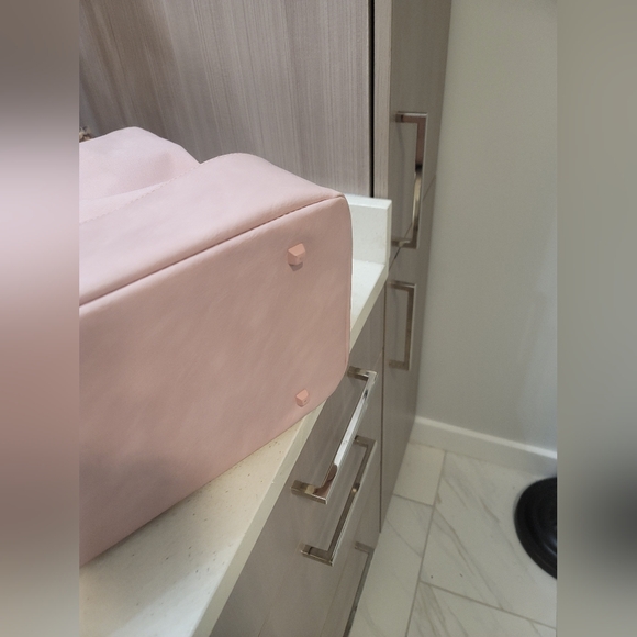 BEIS The Mini Weekender in Atlas Pink - Picture 6 of 7